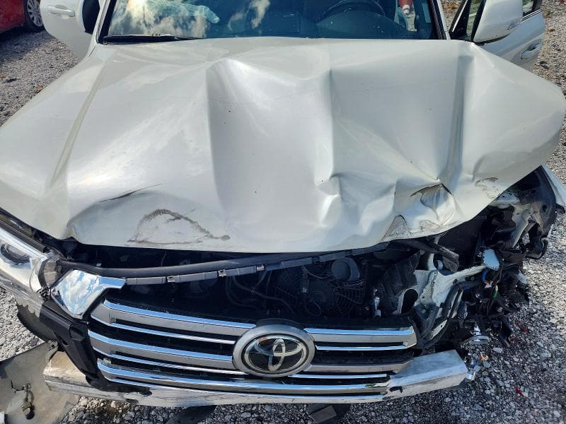 2021 TOYOTA LAND CRUISER BASE 12
