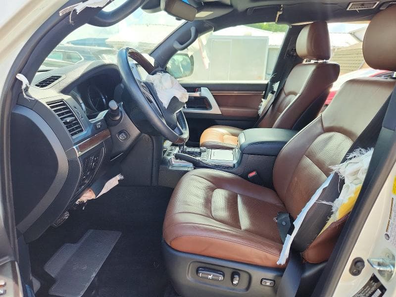 2021 TOYOTA LAND CRUISER BASE 7