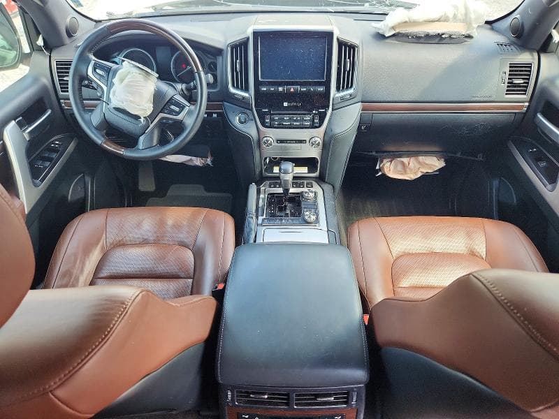 2021 TOYOTA LAND CRUISER BASE 8