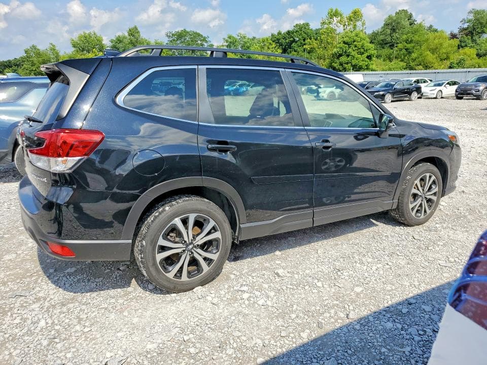 2024 SUBARU FORESTER LIMITED 3