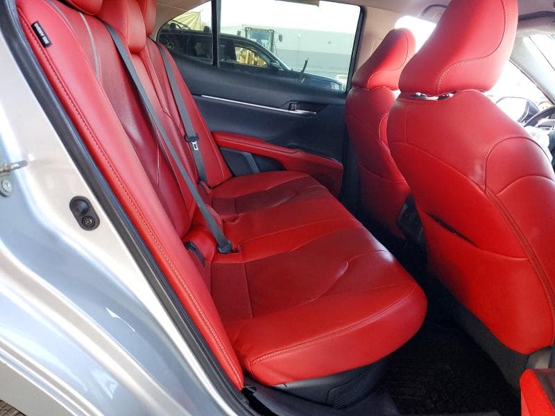2021 TOYOTA CAMRY XSE 10