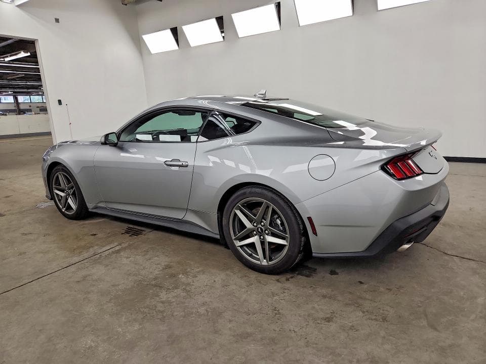 2026 FORD MUSTANG 2