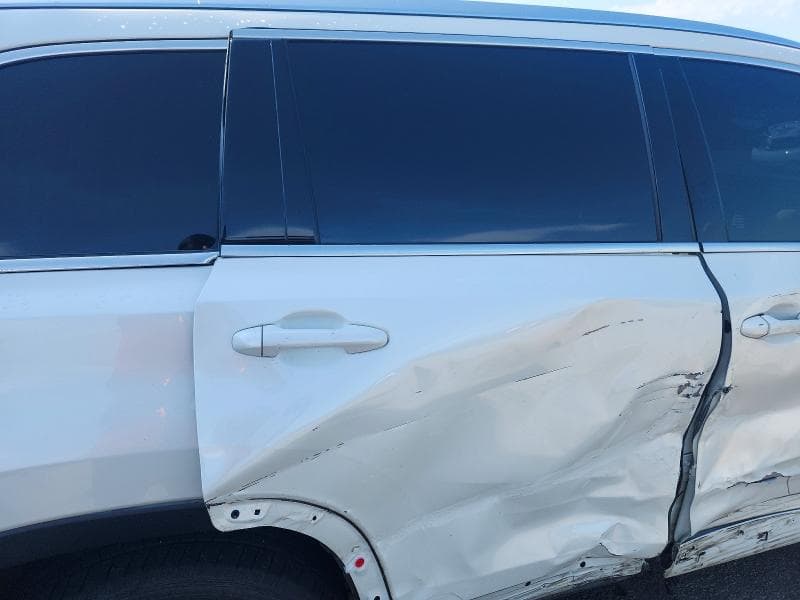2018 TOYOTA HIGHLANDER LIMITED 11