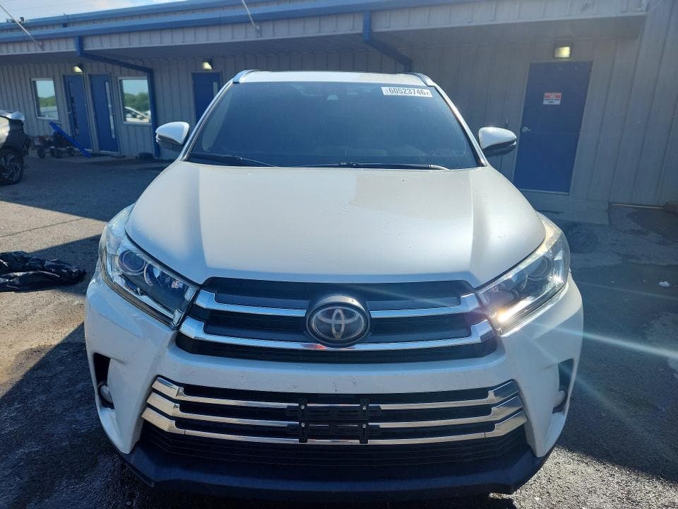2018 TOYOTA HIGHLANDER LIMITED 5