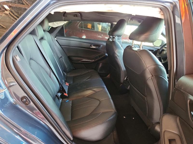 2022 TOYOTA AVALON XLE 10