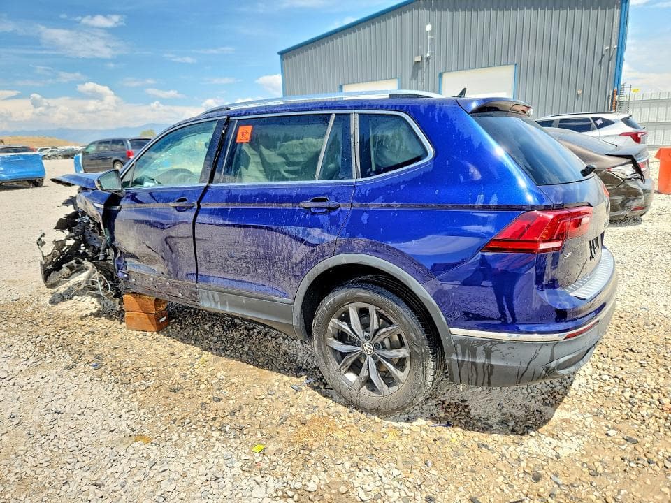 2023 VOLKSWAGEN TIGUAN SE 2
