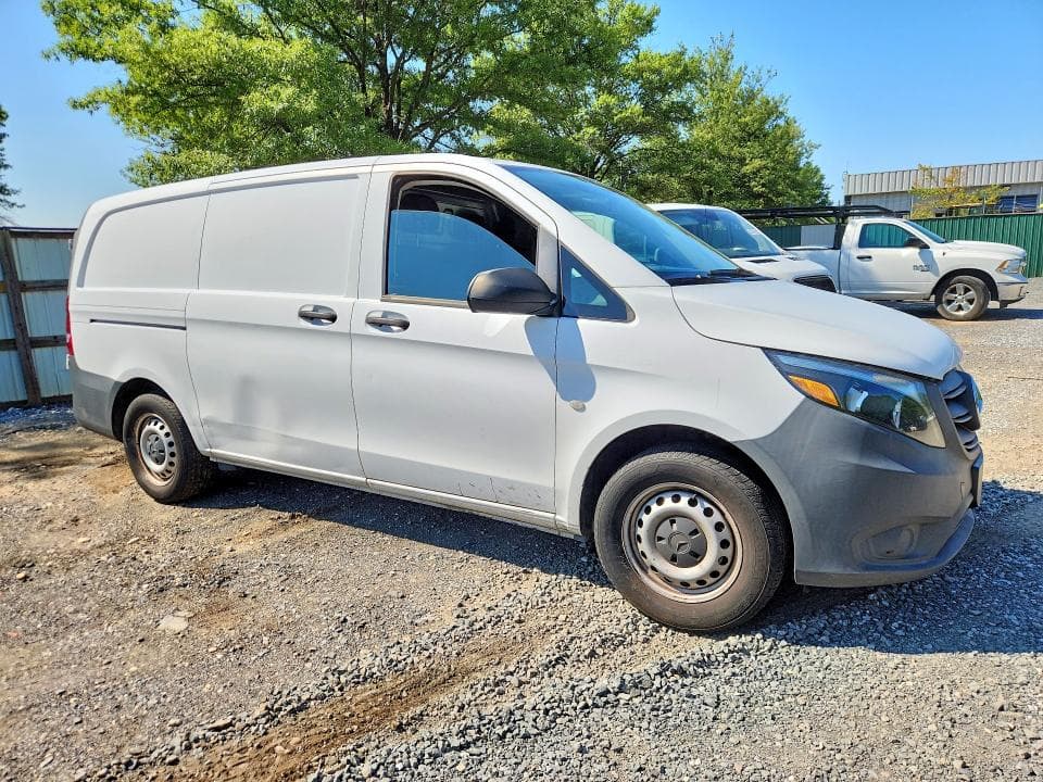 2022 MERCEDES-BENZ METRIS 4