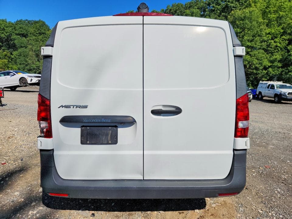 2022 MERCEDES-BENZ METRIS 6