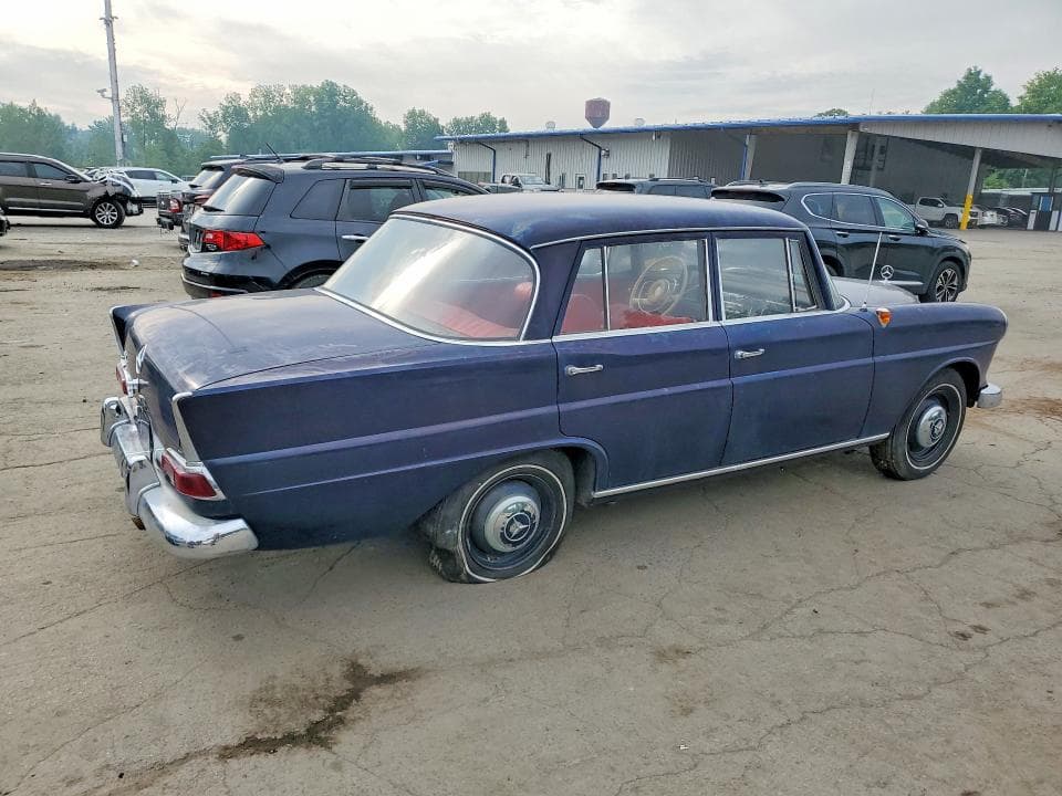 1965 MERCEDES-BENZ 190 E 3