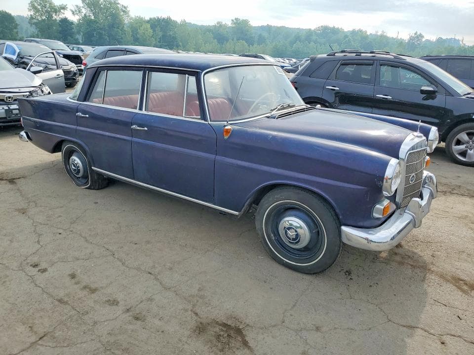 1965 MERCEDES-BENZ 190 E 4