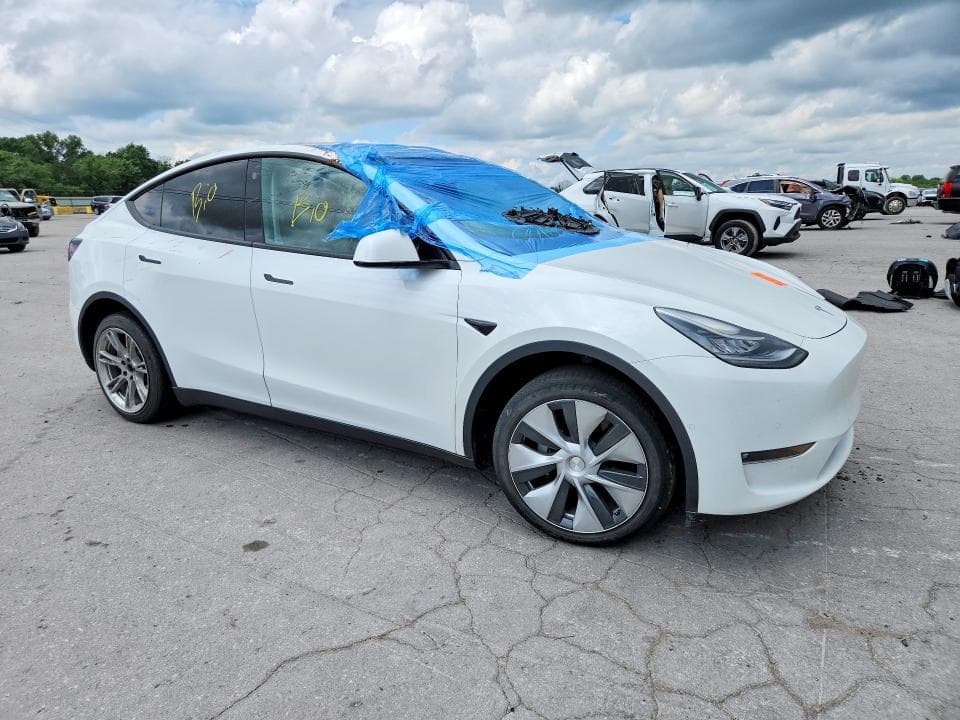 2022 TESLA MODEL Y 4