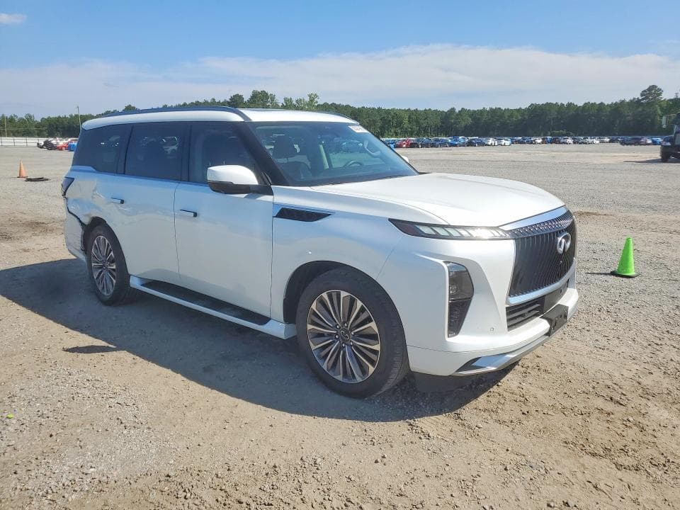2025 INFINITI QX80 LUXE 4