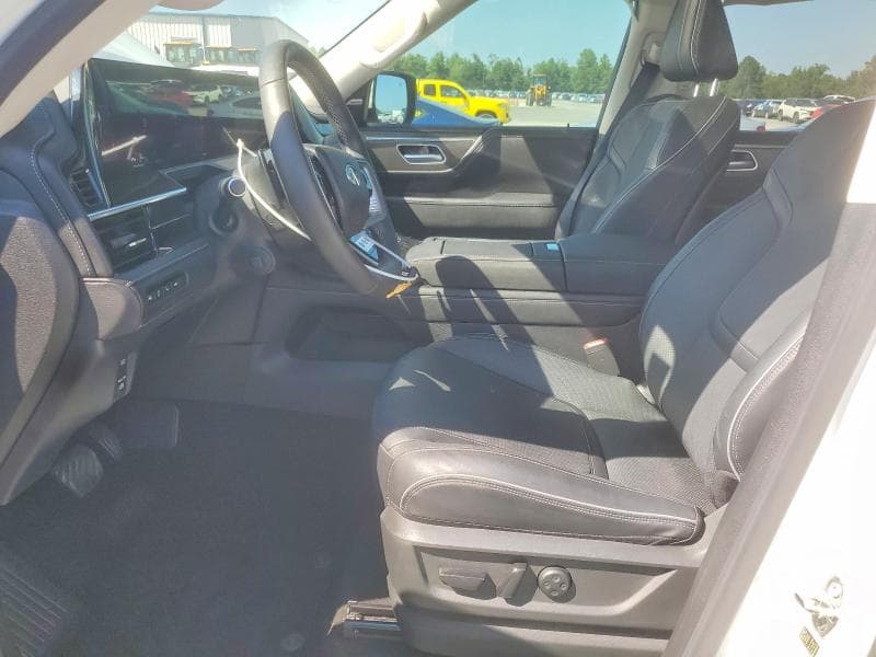 2025 INFINITI QX80 LUXE 7