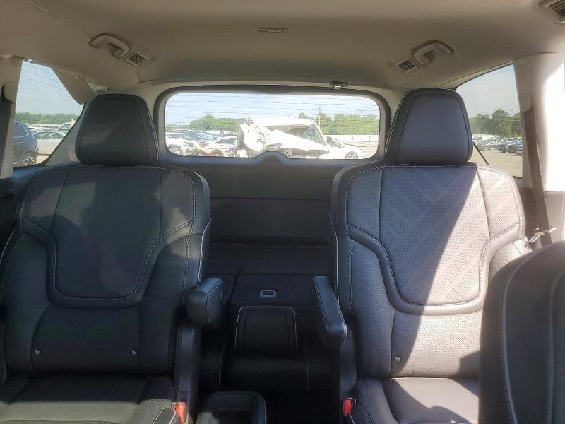 2025 INFINITI QX80 LUXE 10
