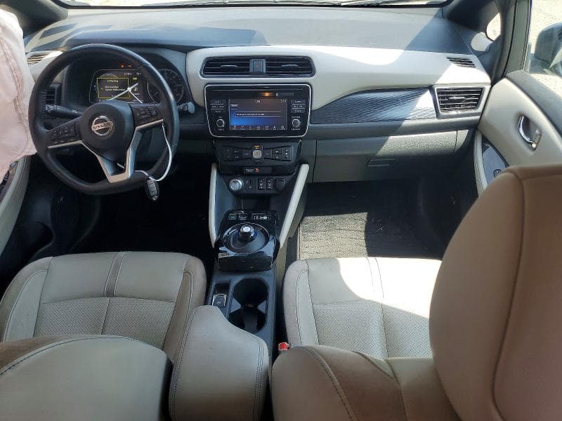 2018 NISSAN LEAF SL 8