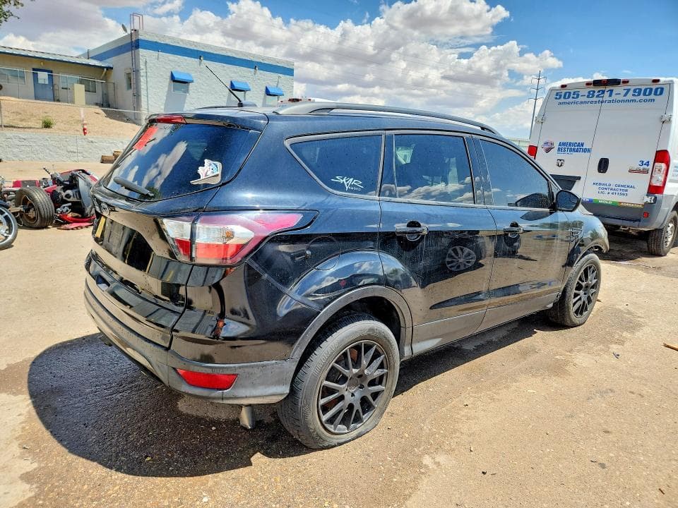 2018 FORD ESCAPE SE SE 3