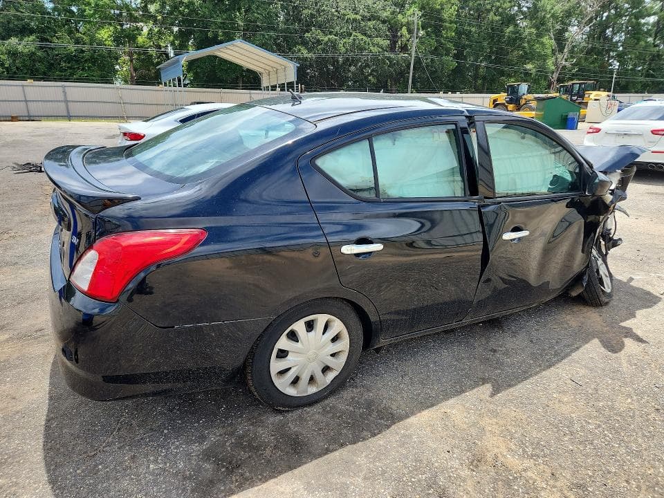 2018 NISSAN VERSA 3