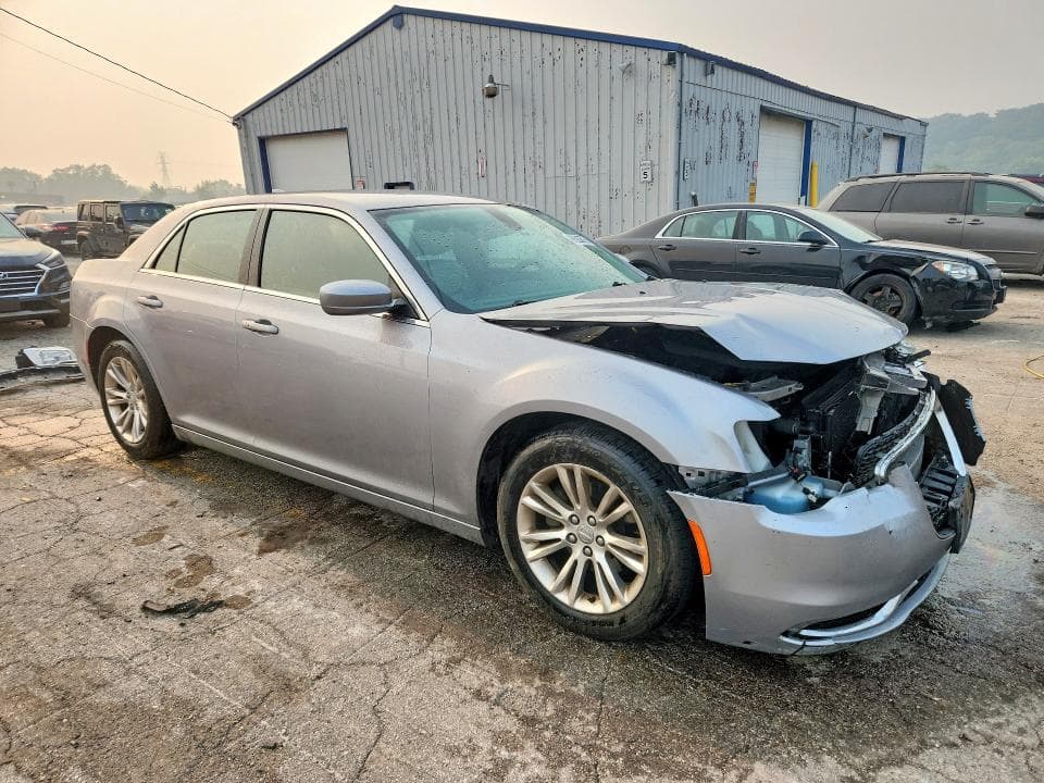 2017 CHRYSLER 300 LIMITED LIMITED 4