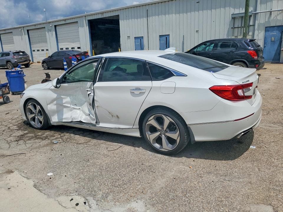 2019 HONDA ACCORD TOURING 2