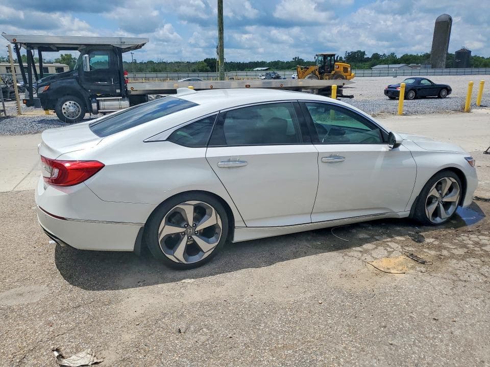 2019 HONDA ACCORD TOURING 3