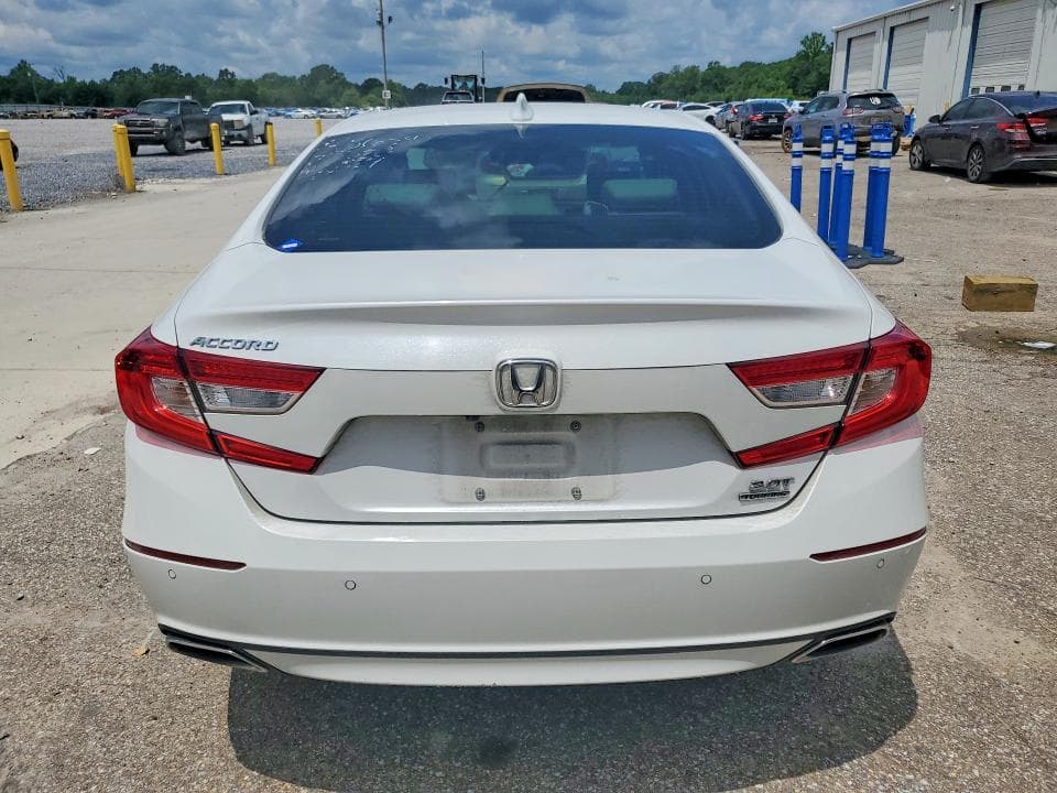 2019 HONDA ACCORD TOURING 6