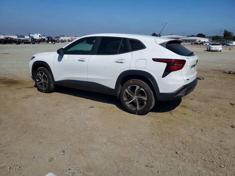 2024 CHEVROLET TRAX 1RS 2