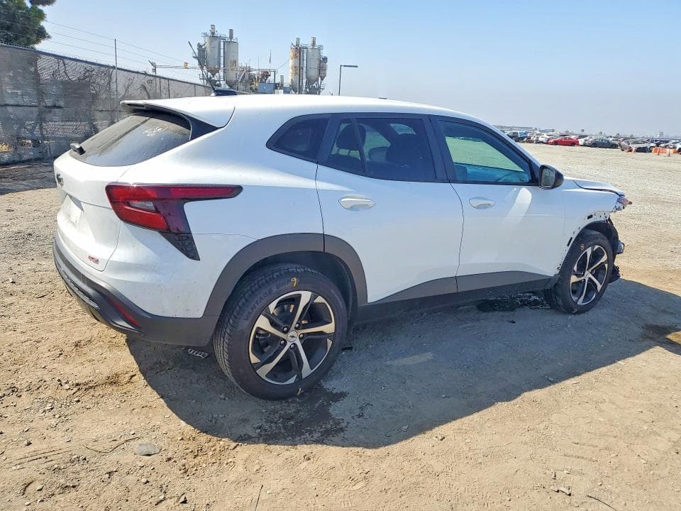 2024 CHEVROLET TRAX 1RS 3