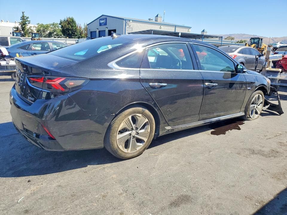2019 HYUNDAI SONATA HYBRID LIMITED 3