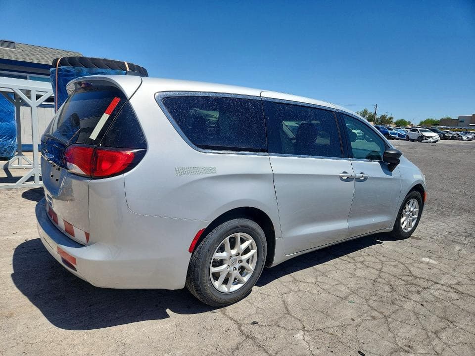 2023 CHRYSLER VOYAGER LX LX 3