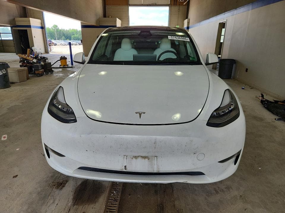 2023 TESLA MODEL Y 10