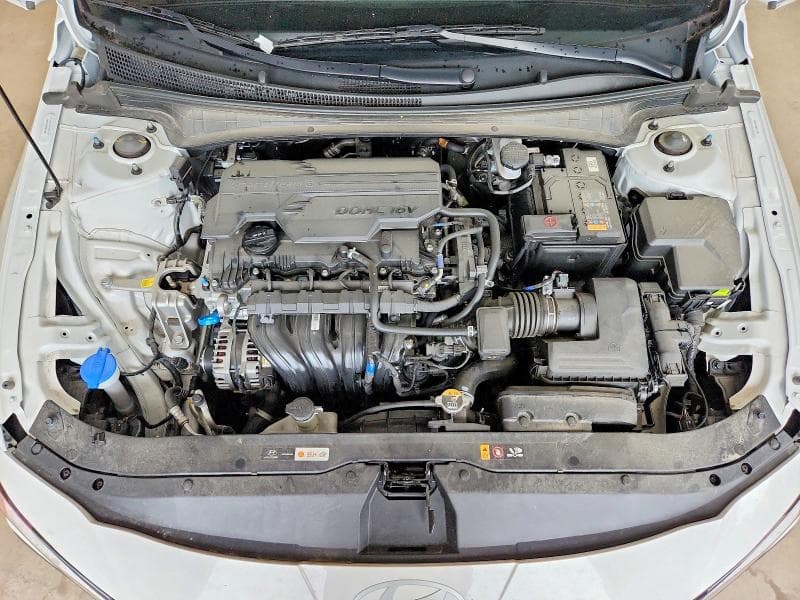 2025 HYUNDAI ELANTRA LIMITED 21