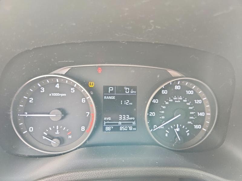 2017 HYUNDAI ELANTRA SE SE 9