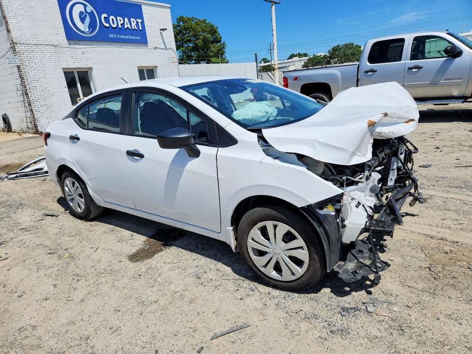 2024 NISSAN VERSA S 4