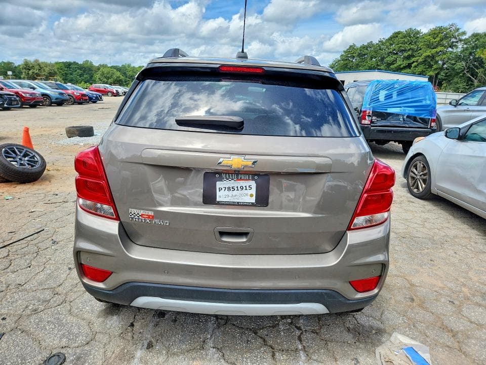 2021 CHEVROLET TRAX 1LT 6
