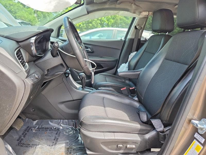 2021 CHEVROLET TRAX 1LT 7