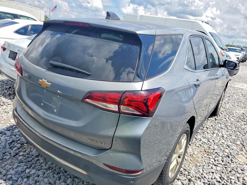 2023 CHEVROLET EQUINOX LT 3