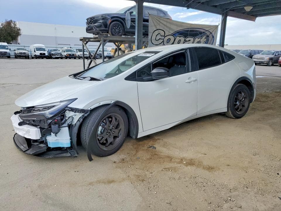 2026 TOYOTA PRIUS PLUG-IN HYBRID SE - 1