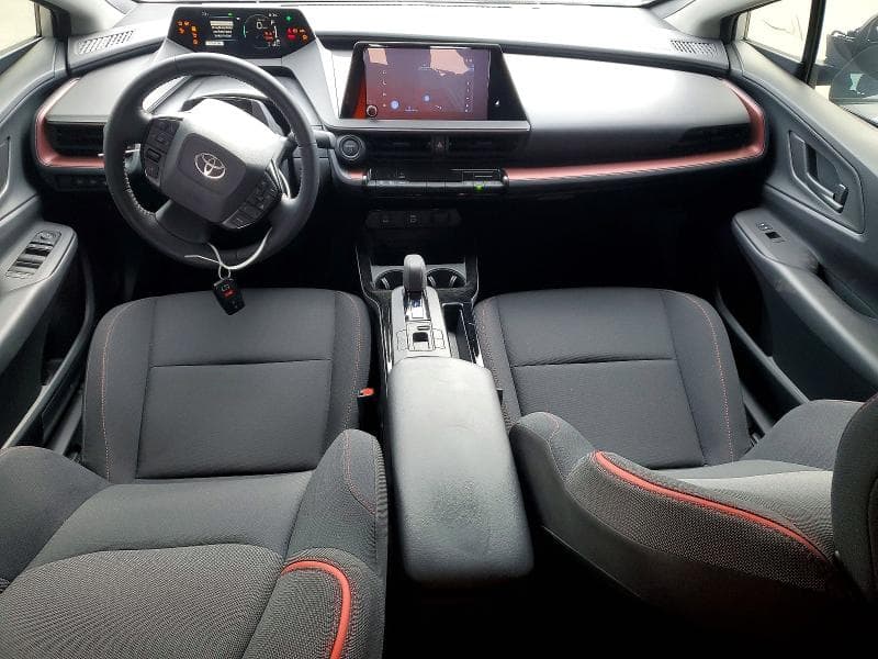 2026 TOYOTA PRIUS PLUG-IN HYBRID SE 8