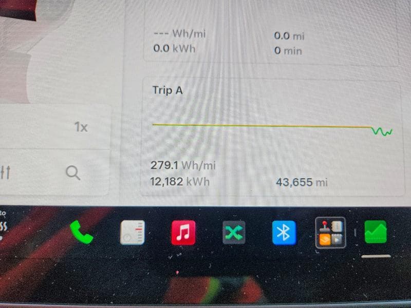 2023 TESLA MODEL Y 9