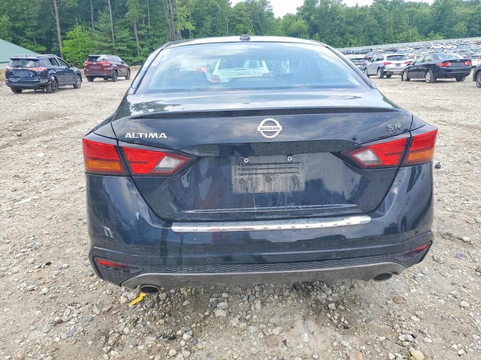 2021 NISSAN ALTIMA SR 6