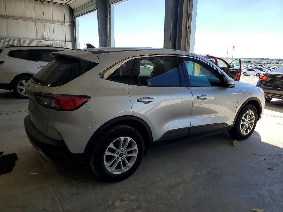 2020 FORD ESCAPE SE 3