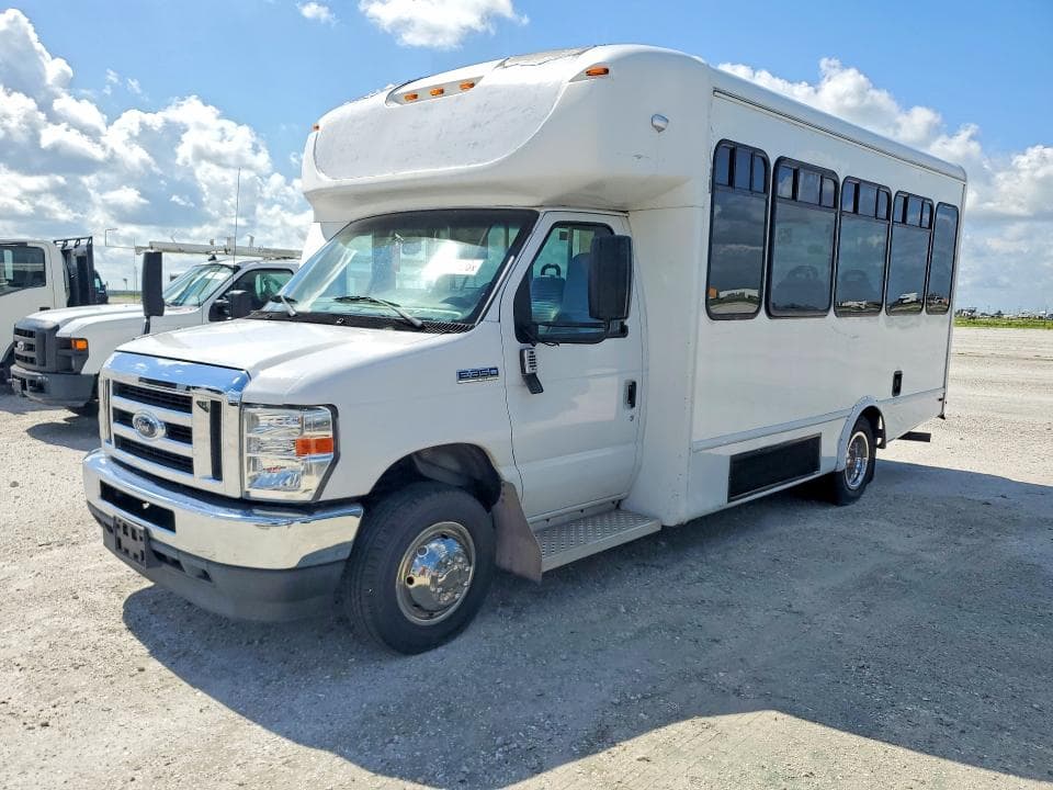 2021 FORD ECONOLINE E350 SUPER DUTY CUTAWAY VAN - 1
