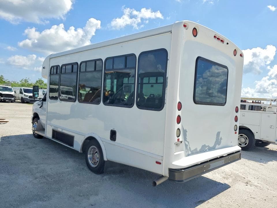 2021 FORD ECONOLINE E350 SUPER DUTY CUTAWAY VAN 2