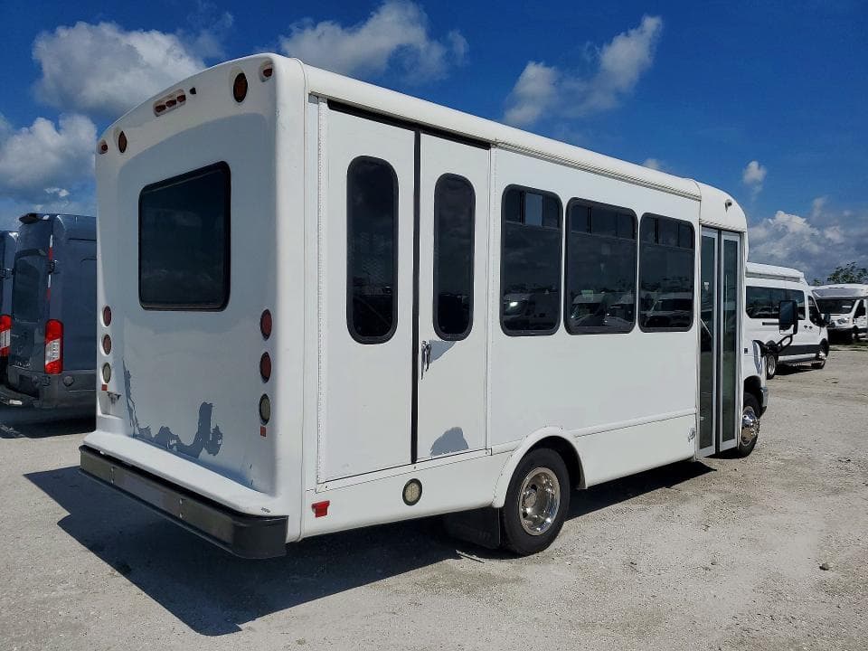 2021 FORD ECONOLINE E350 SUPER DUTY CUTAWAY VAN 3