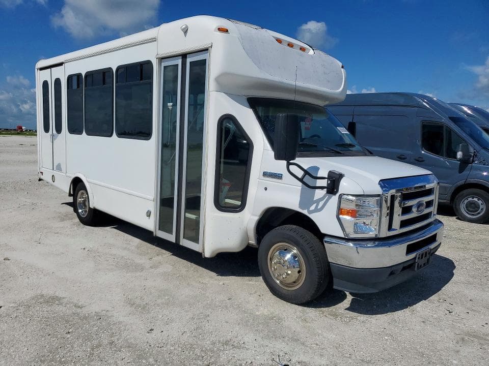 2021 FORD ECONOLINE E350 SUPER DUTY CUTAWAY VAN 4