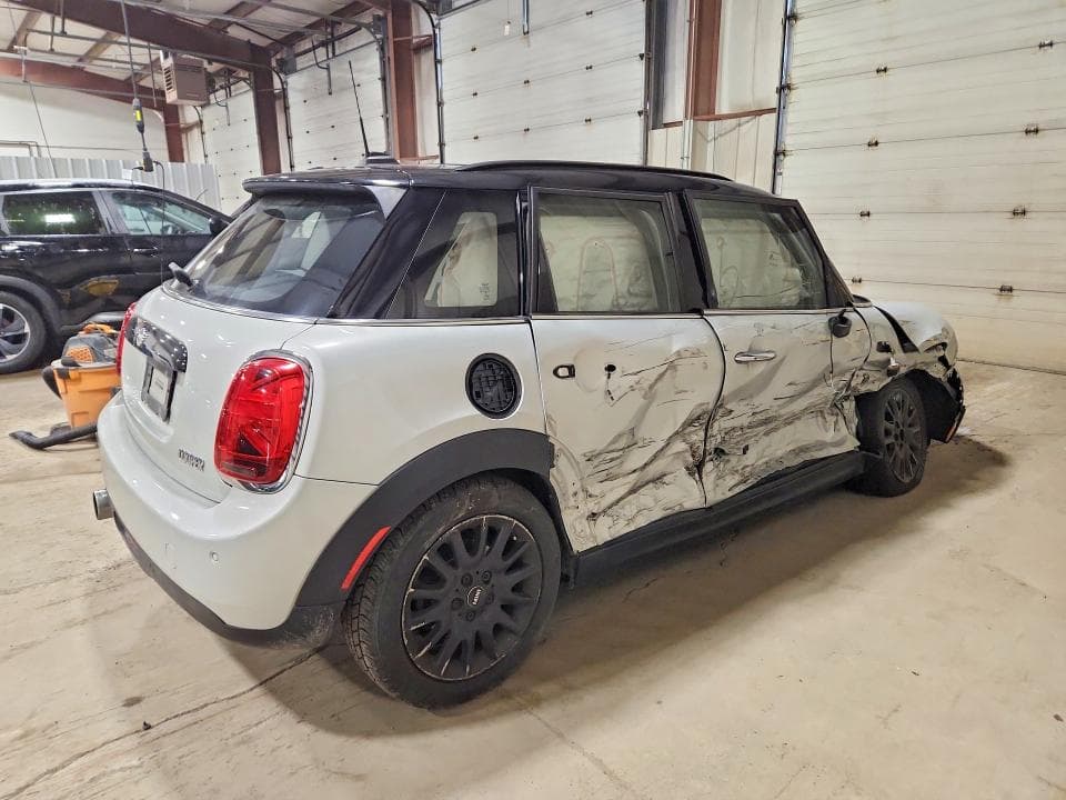 2020 MINI COOPER 3