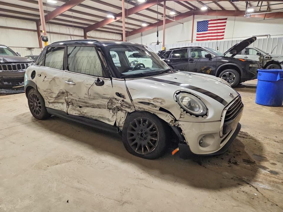 2020 MINI COOPER 4