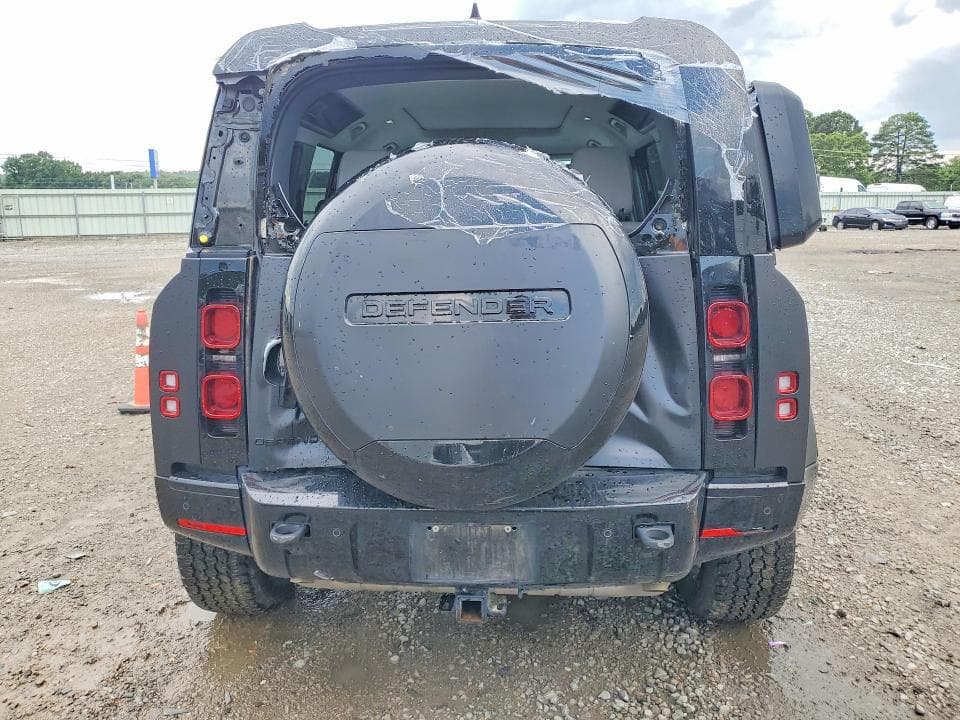2025 LAND ROVER DEFENDER 110 X-DYNAMIC SE 6