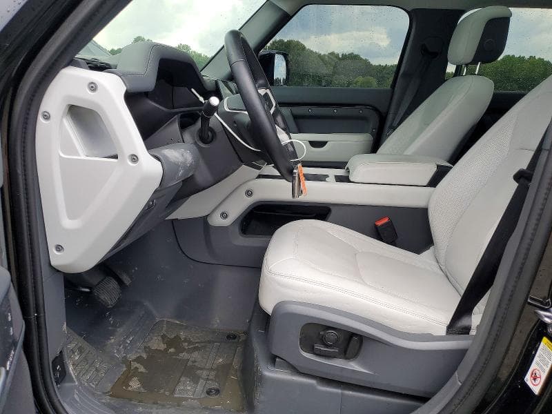 2025 LAND ROVER DEFENDER 110 X-DYNAMIC SE 7