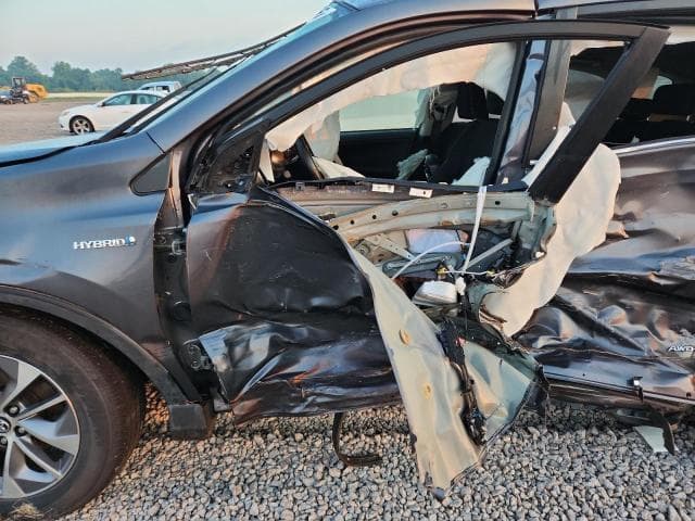 2018 TOYOTA RAV4 HYBRID XLE XLE 7